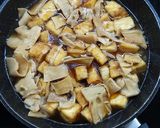 Hình bước làm 2 của món Măng khô kho đậu hũ