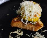 A picture of step 5 of Vada pav bruschetta.