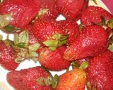 A picture of step 2 of Strawberry Shake 🍓.