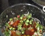 A picture of step 4 of Thai Papaya Salad: ‘Som Tam’.