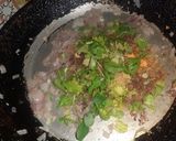 A picture of step 3 of Anda Bhurji.