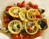Foto del passaggio 4 della ricetta Pesce al Yuzu e pomodoro