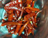 A picture of step 2 of Schezwan Chutney.