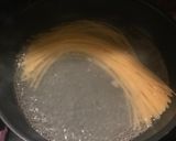 Foto langkah ke 1 dari resep Spaghetti Tuna Aglio Olio Simple!.