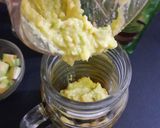 Foto langkah ke 3 dari resep Avocado Gula Aren with Matcha Latte.