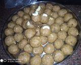 आटे और सूजी के लड्डू (Aate aur suji ke laddu recipe in hindi) रेसिपी चरण 4 फोटो