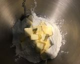 Une image de l'étape 1 de Pâte brisée au lait.