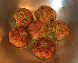 A picture of step 6 of Spinach Tikki.