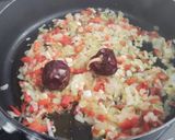 Foto del paso 2 de la receta: Cazuela de rape, gambas y almejas con patatas