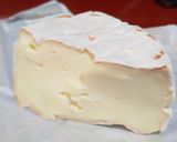 Foto del paso 2 de la receta: Ensalada de Camembert y jamón serrano