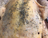 Foto del paso 3 de la receta: Pollo asado con tomillo