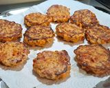 Foto del paso 4 de la receta: Mini tortillas de papas de paquete y tomate