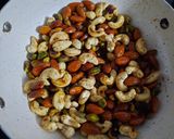A picture of step 2 of Dryfruit chiwda.