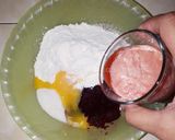 Foto langkah ke 3 dari resep Donat Merah Putih.