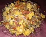 Foto langkah ke 3 dari resep Sayur orak arik telur dan toge.