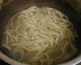 Foto langkah ke 3 dari resep Mie kuning homemade.