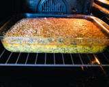 Foto del paso 5 de la receta: Budín de hojas de betarragas y queso