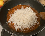 Foto del paso 6 de la receta: Fetuccini de arroz con pollo y salsa de cacahuetes