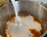 Foto del paso 4 de la receta: Espaguetis Caldosos Diverxo (almejas, coco, piparras, lima)
