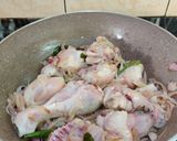 A picture of step 4 of Andhra chicken.