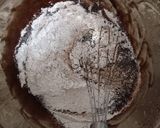 Foto langkah ke 4 dari resep Shiny Fudgy Brownie.