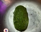 A picture of step 3 of Bathua paratha.