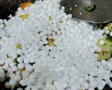 A picture of step 2 of Sabudana Khichdi.