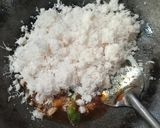 Foto langkah ke 4 dari resep Serundeng Kelapa.