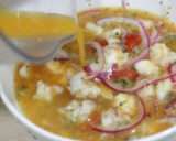 Foto del paso 2 de la receta: Ceviche de lubina y langostinos