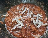 A picture of step 7 of Spicy misal pav.