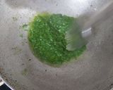 A picture of step 4 of Spinach garlic noodles.