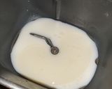 Foto del paso 1 de la receta: Pan lactal en máquina con aceite sin manteca
