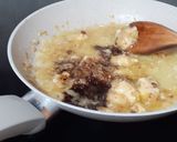 Foto del paso 5 de la receta Trucha asalmonada en salsa de queso con arándanos..🐟🐟🧀🧀