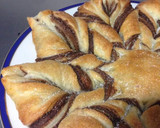 Foto del paso 6 de la receta: Flor de hojaldre y Nocilla😍