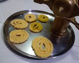 चकली (chakali recipe in marathi) रेसिपी स्टेप 2 फोटो