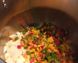 Foto del paso 3 de la receta: Pollo guisado en salsa de verduras