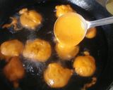 A picture of step 2 of Street style pani phulki chaat.