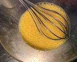 A picture of step 4 of Omelet with Rice, Emmental, and Parsley.