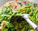 Foto langkah ke 4 dari resep Cah Kangkung Terasi.