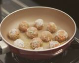 Foto langkah ke 7 dari resep Spaghetti Bakso Italia | Spaghetti Meatball.