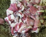 Foto langkah ke 1 dari resep Oseng pedas cumi dan pete.