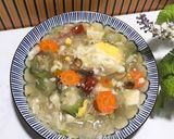 Foto langkah ke 5 dari resep Sop Oyong Bihun Wortel Tahu dan Telur.