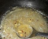 A picture of step 4 of Hot Garlic soup.