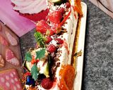 Une image de l'étape 9 de Bûche au chocolat blanc coeur framboises 😋 sur son moelleux au chocolat 🍫.