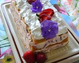 Foto del paso 4 de la receta: Postre de frutillas,crema,mascarpone y merengue🤩