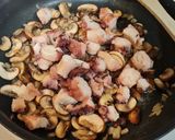 Foto del paso 3 de la receta: Arroz con pulpo y champiñones