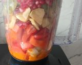 A picture of step 2 of Mix fruit jem.
