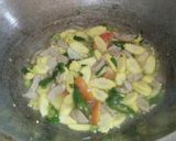 Foto langkah ke 3 dari resep Tumisan Jagung Muda+Bakso Ayam.