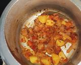 A picture of step 2 of Soya Pyaaz Pulao.