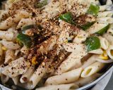 A picture of step 5 of White Sauce Pasta.